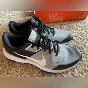 Nike Varsity Compete TR 3 Light Smoke Gray Black Size 9.5